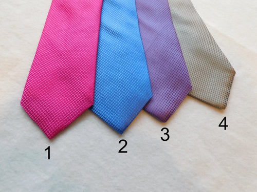 215677 Woven Silk Diamonds