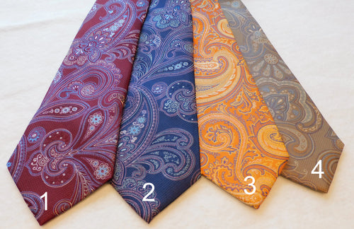 5482 Bellinzona Italian Woven Silk Paisley