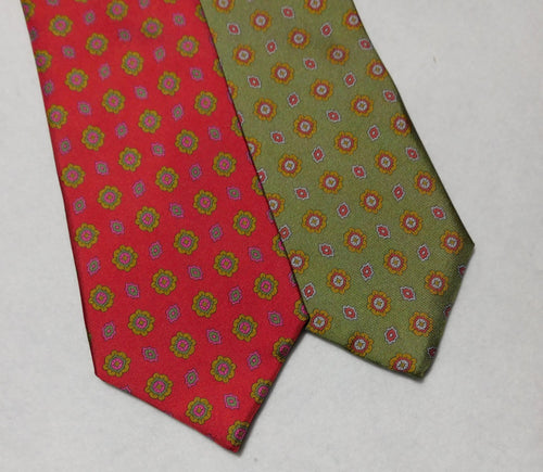 6641 Bellinzona Privileged Italian Woven Silk Medallions