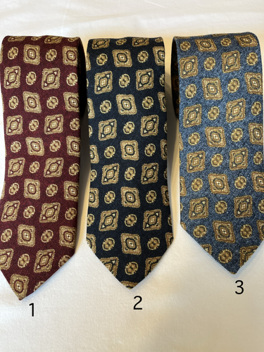 67909 Lightweight Wool Medallions